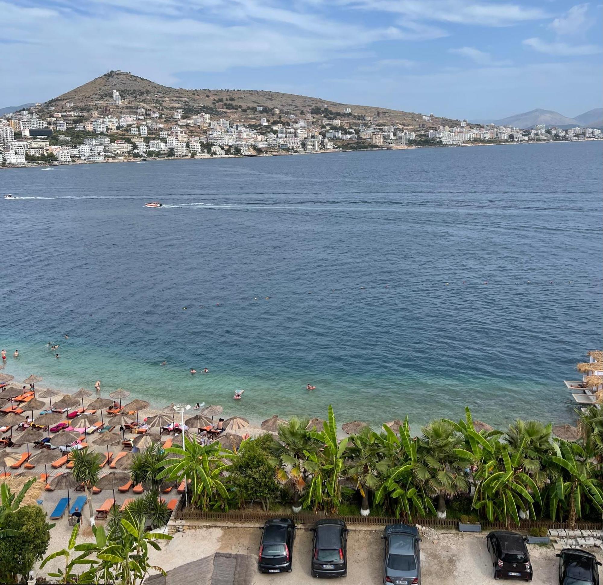 Port Side Sarande Leilighet Eksteriør bilde